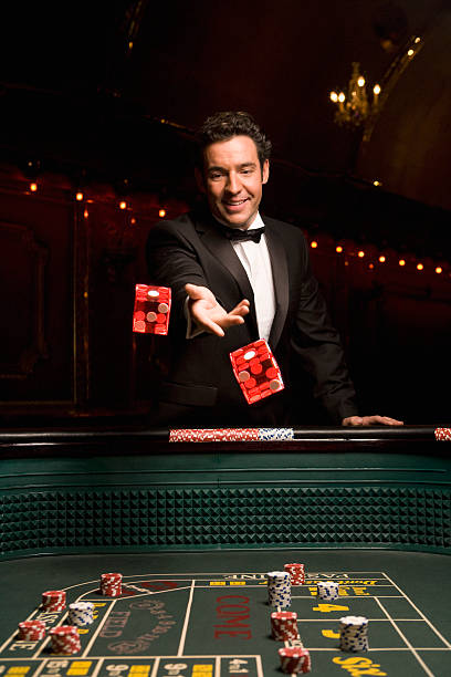 The Dog House slot game interface showing reels and paytable
